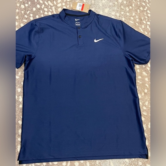 Nike DriFit Golf Shirt NWT - Picture 1 of 5